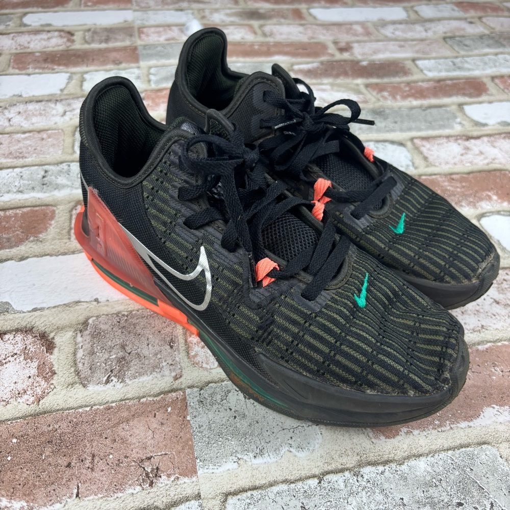 Nike Lebron Witness 6 Shoes Black Sequoia Silver CZ4052-001 Men's Size 8 EUC